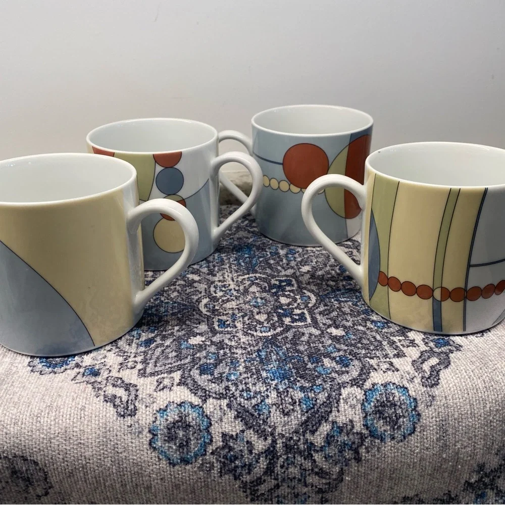 Set of 4 Vintage Frank Lloyd Wright MoMA Geometric coffee mugs 1998.